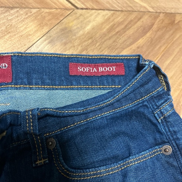 Lucky Brand deep blue Sofia boot style Jeans Size 10 - Picture 4 of 12